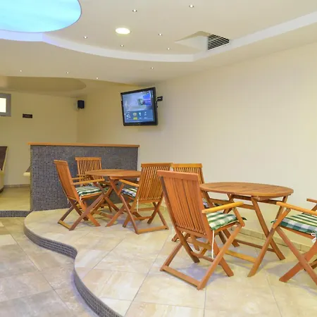 Hill Wellness & Hotel 4*