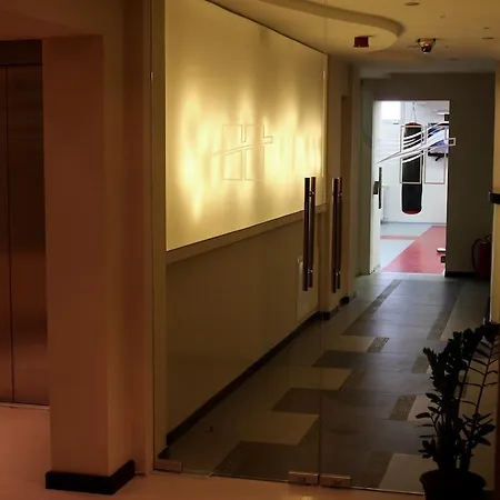 Hotel Hill 4*