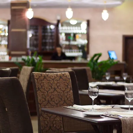 Hill Hotel 4*