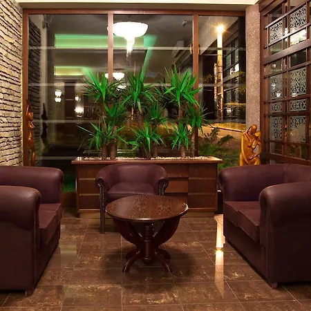 Hotel Hill 4*