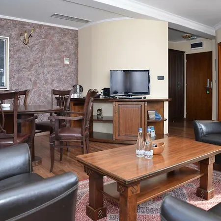 Hill Wellness & Jagodina